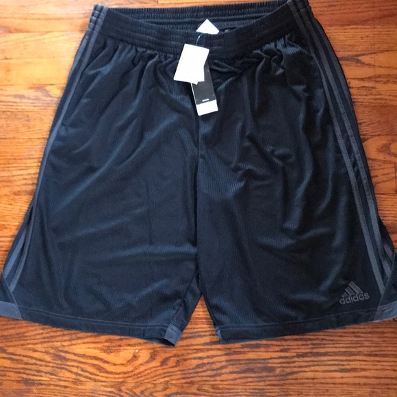 🥊ADIDAS MENS SHORTS SIZE 2XL/MEDIUM SHORTS 🥊 - Picture 8 of 9